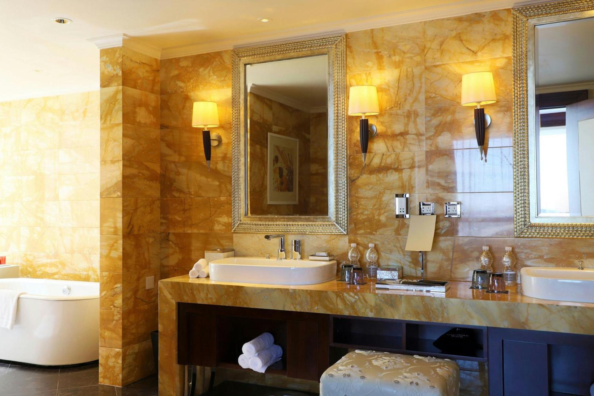 Renaissance Beijing Capital Hotel Extérieur photo
